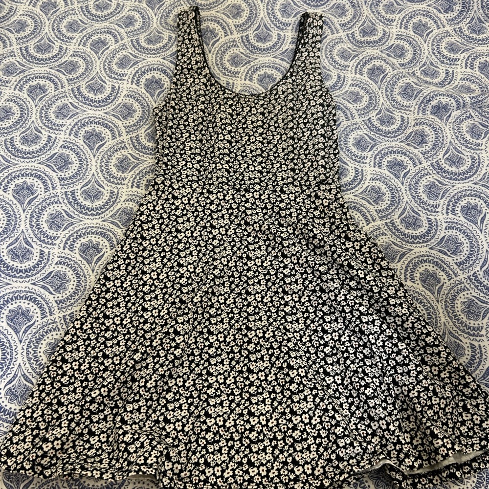 Forever 21 Black and White Sleeveless A-Line Sundress
